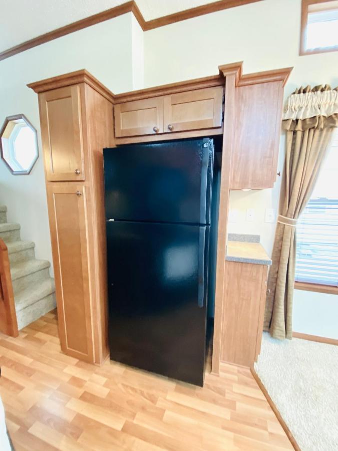 Pleasure Point Rv Resort Edmore Экстерьер фото