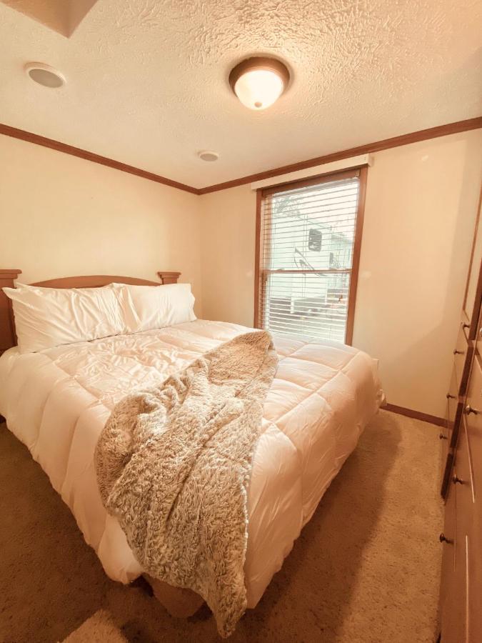Pleasure Point Rv Resort Edmore Экстерьер фото