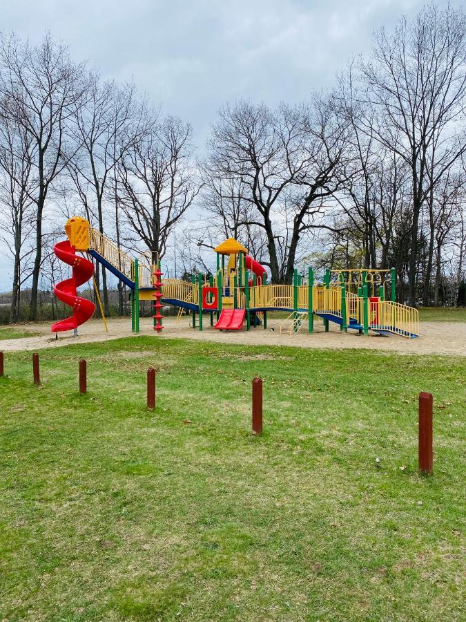 Pleasure Point Rv Resort Edmore Экстерьер фото