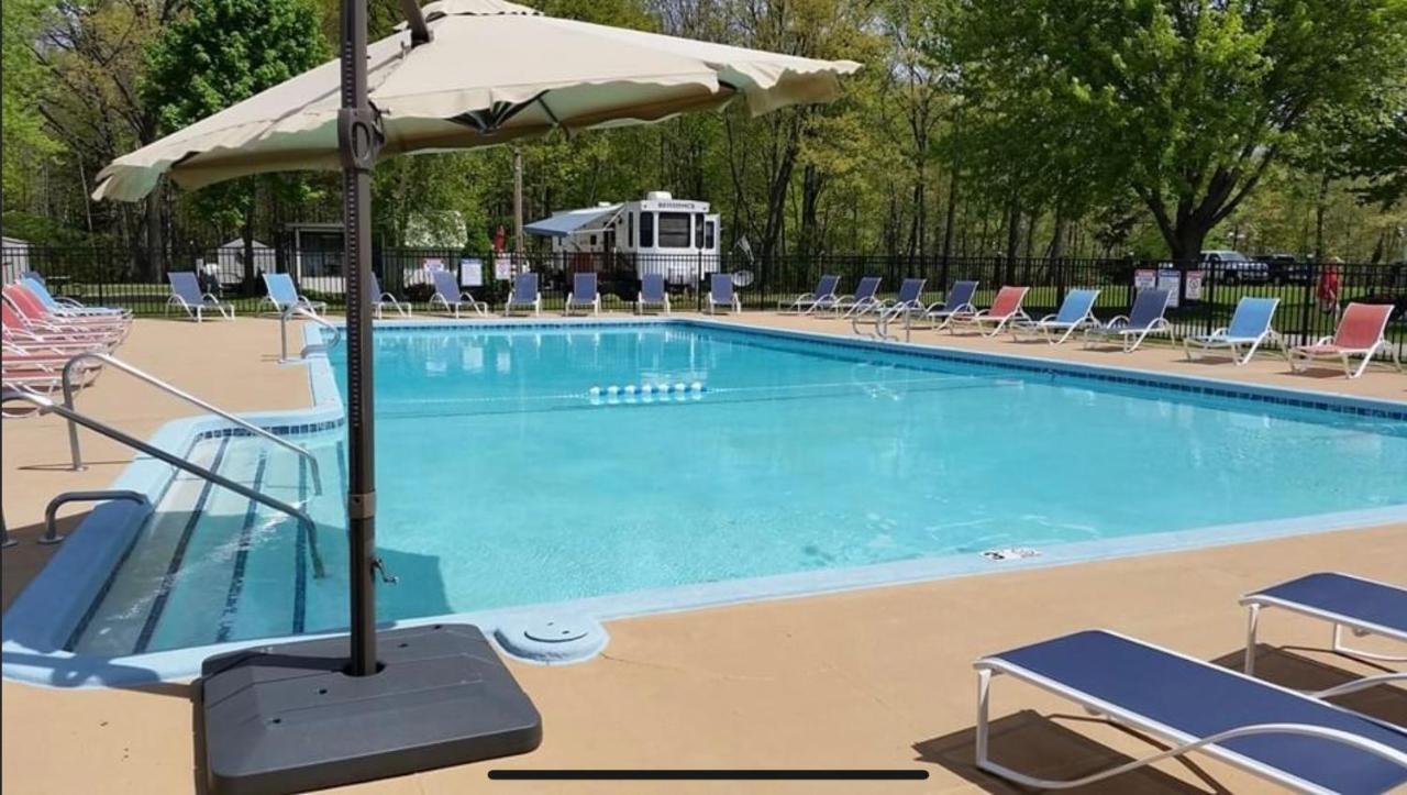 Pleasure Point Rv Resort Edmore Экстерьер фото